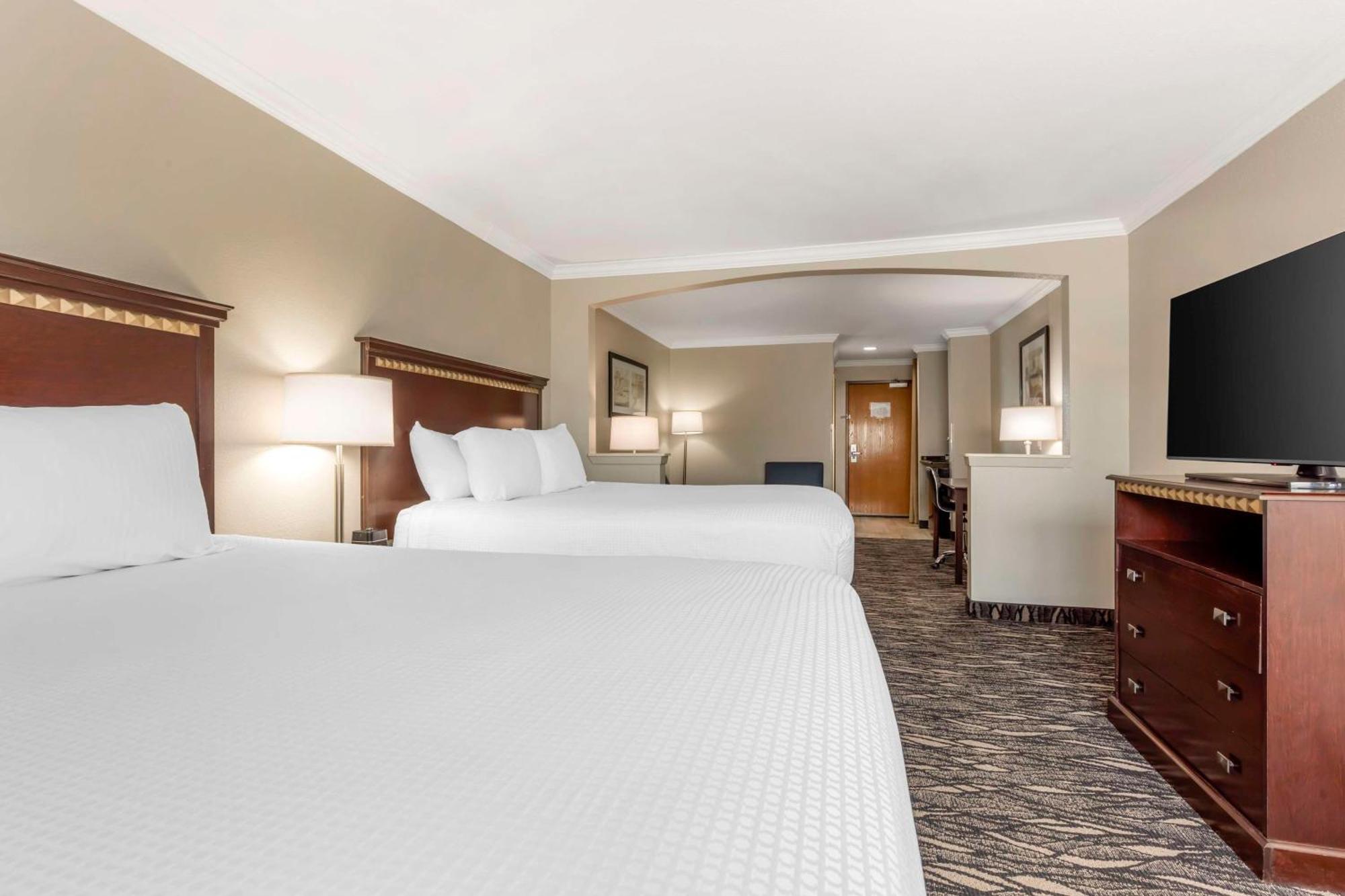 Western Worth Inn