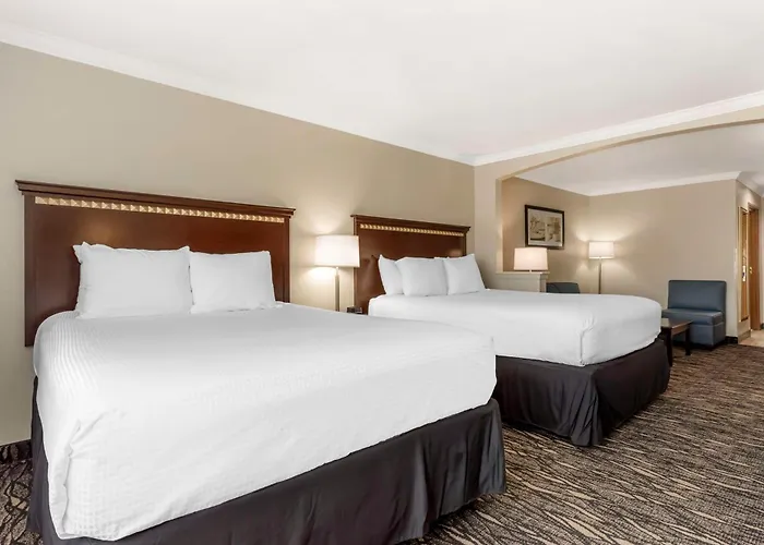 Best Western Plus Lake Worth Inn & Suites