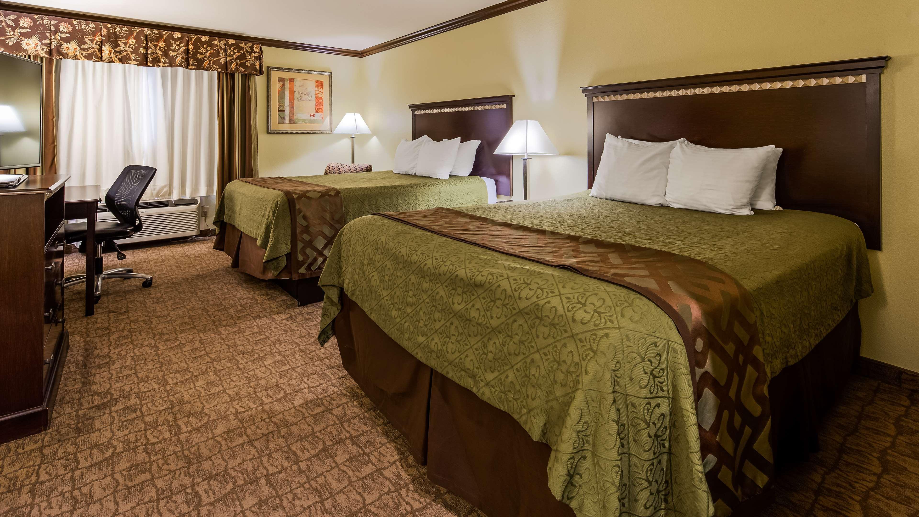 Western Worth & Locanda Lake Worth