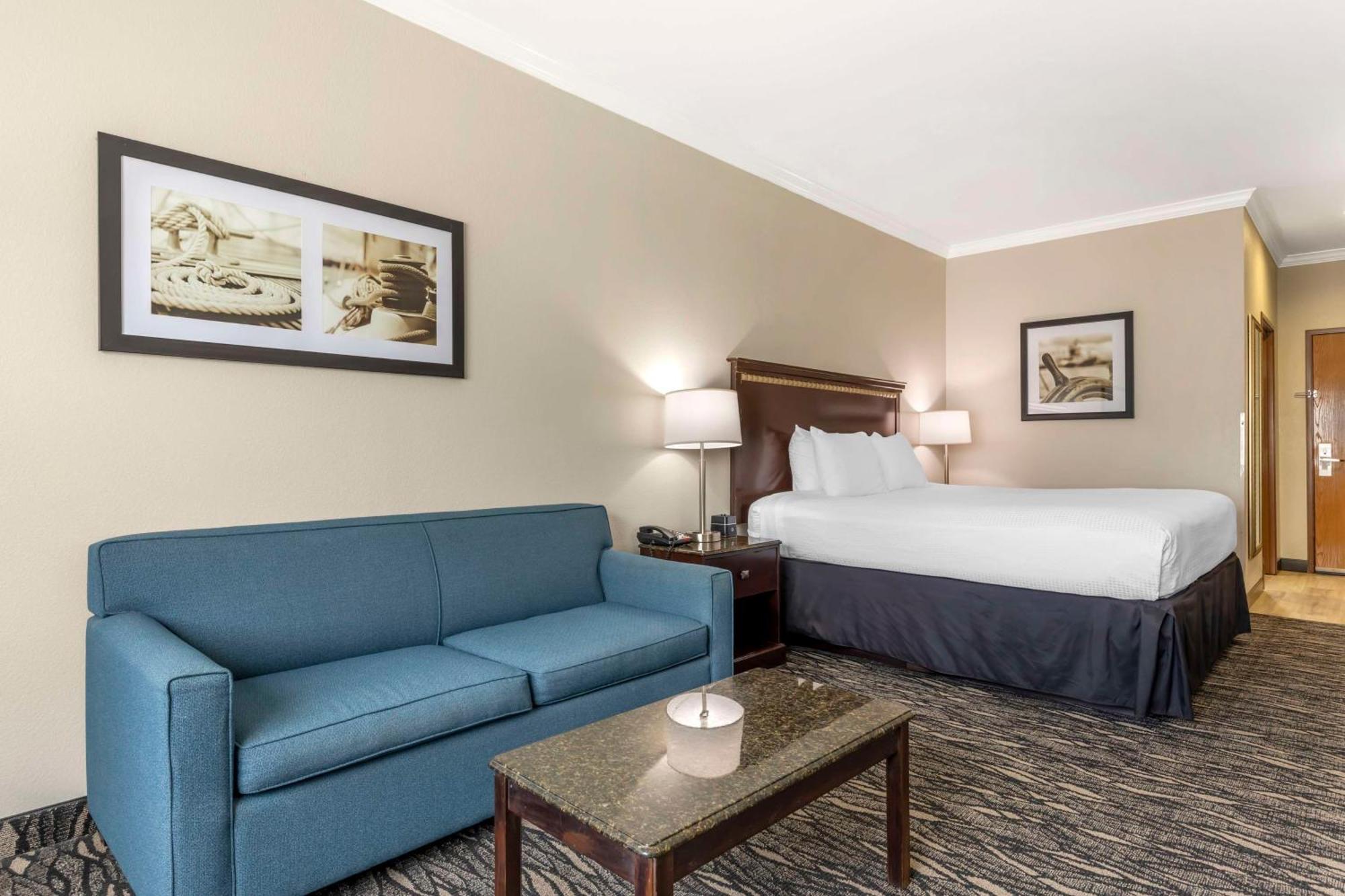 Western Worth 3* Lake Worth