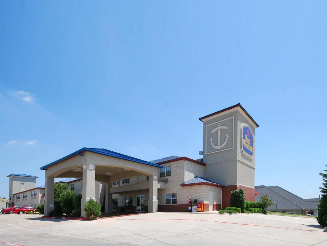 Western Worth 3* Lake Worth